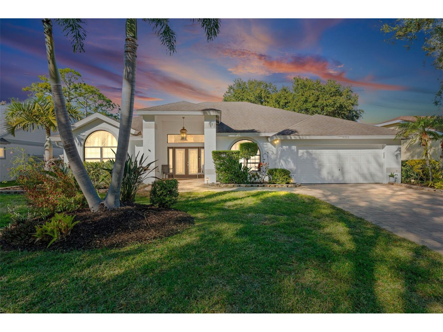 5309 Gardens Drive Sarasota FL 34243 A4680280 image1