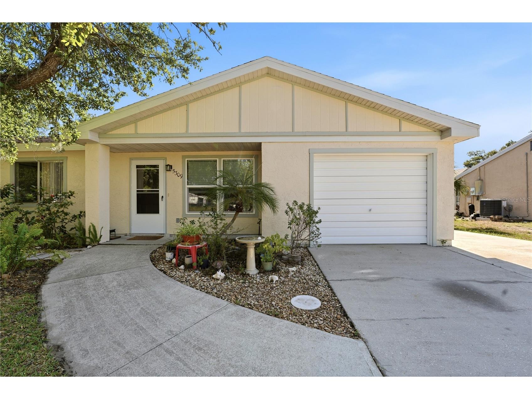5309 Simrak Street North Port FL 34287 A4693761 image2