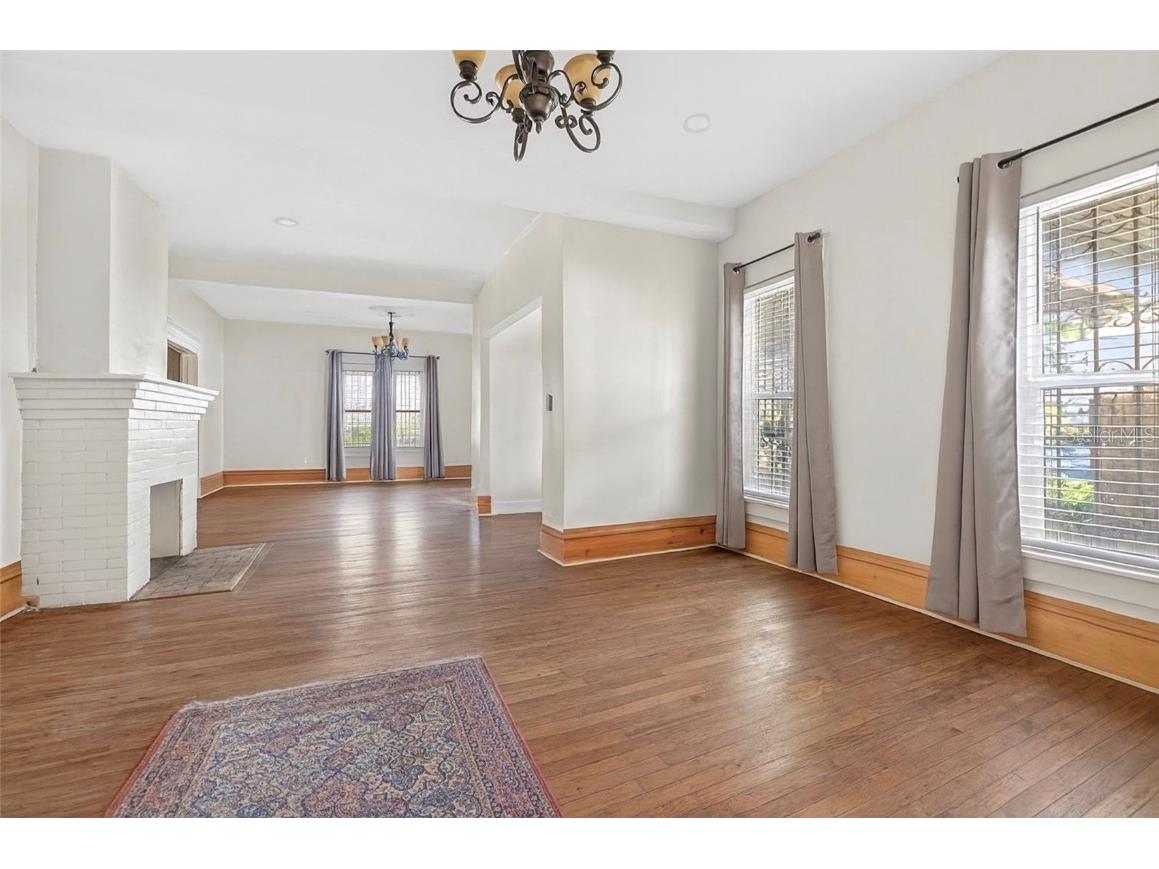 531 16th Street S Saint Petersburg FL 33705 TB8451901 image5