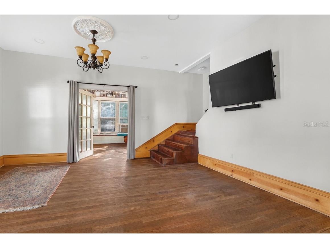 531 16th Street S Saint Petersburg FL 33705 TB8451901 image7