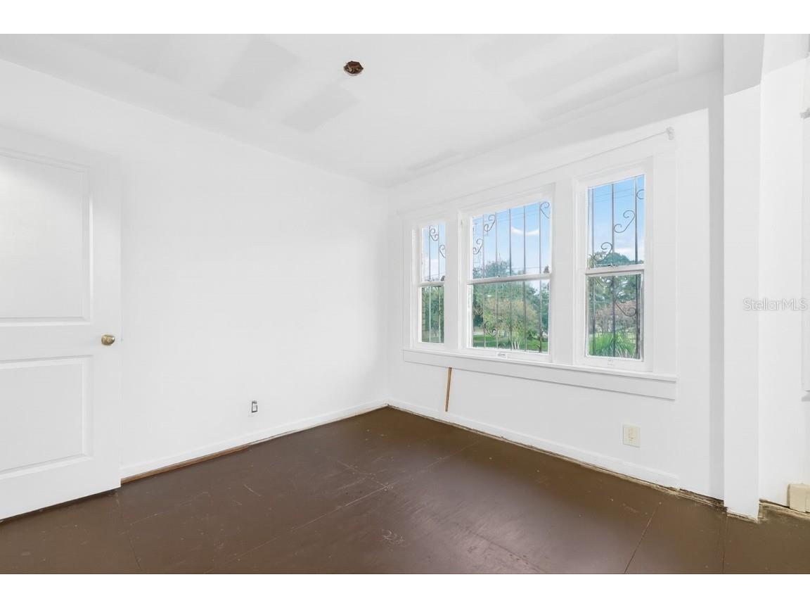 531 16th Street S Saint Petersburg FL 33705 TB8451901 image8