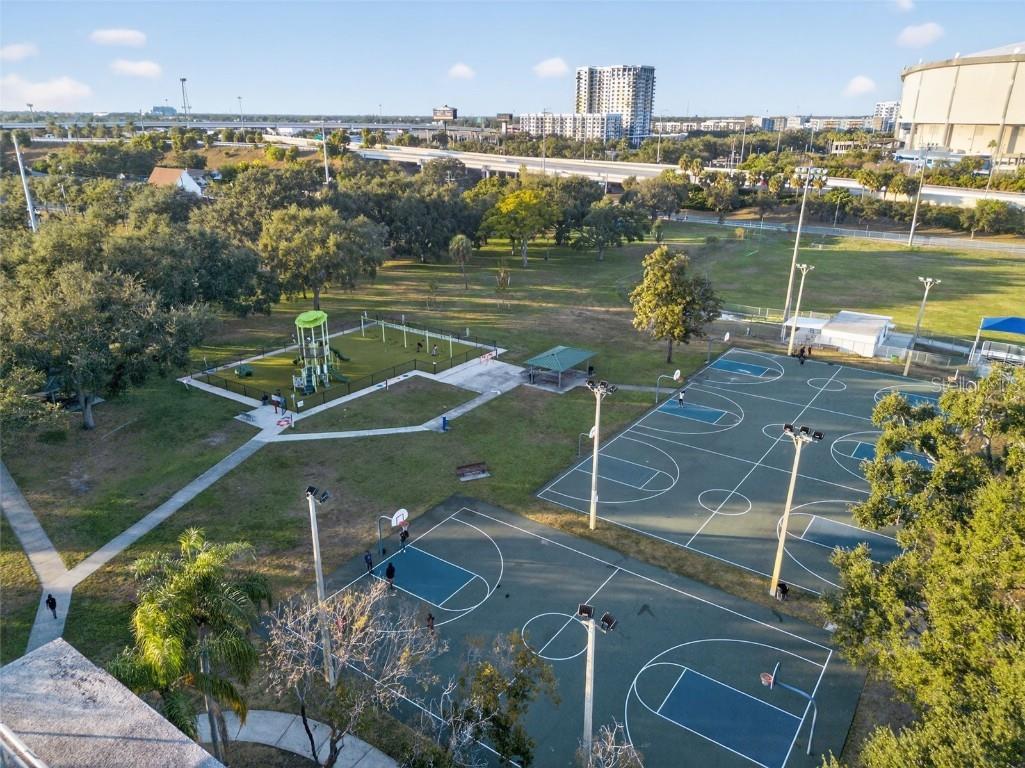 531 16th Street S Saint Petersburg FL 33705 TB8451903 image7