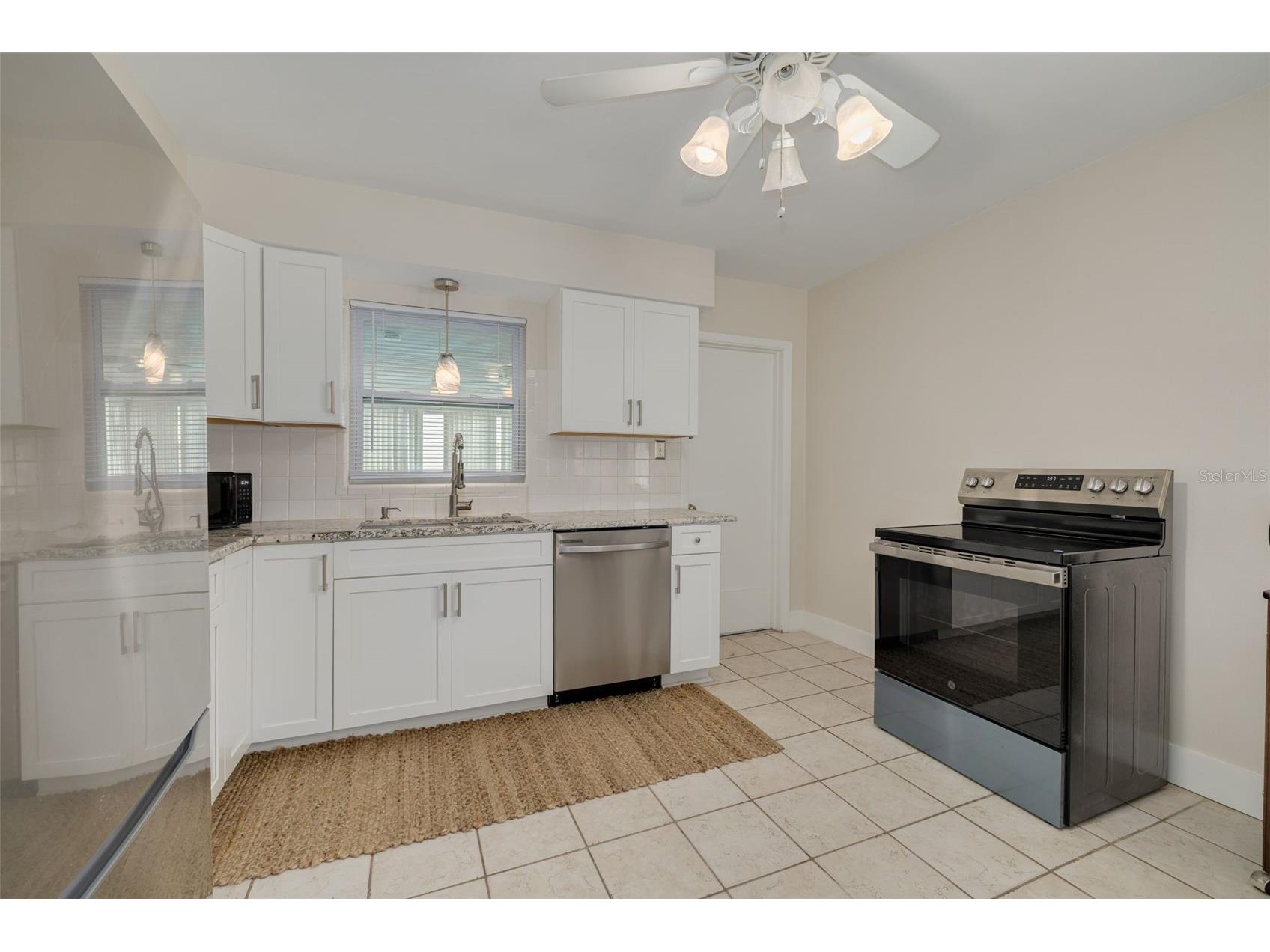531 75th Avenue N Saint Petersburg FL 33702 TB8531013 image5