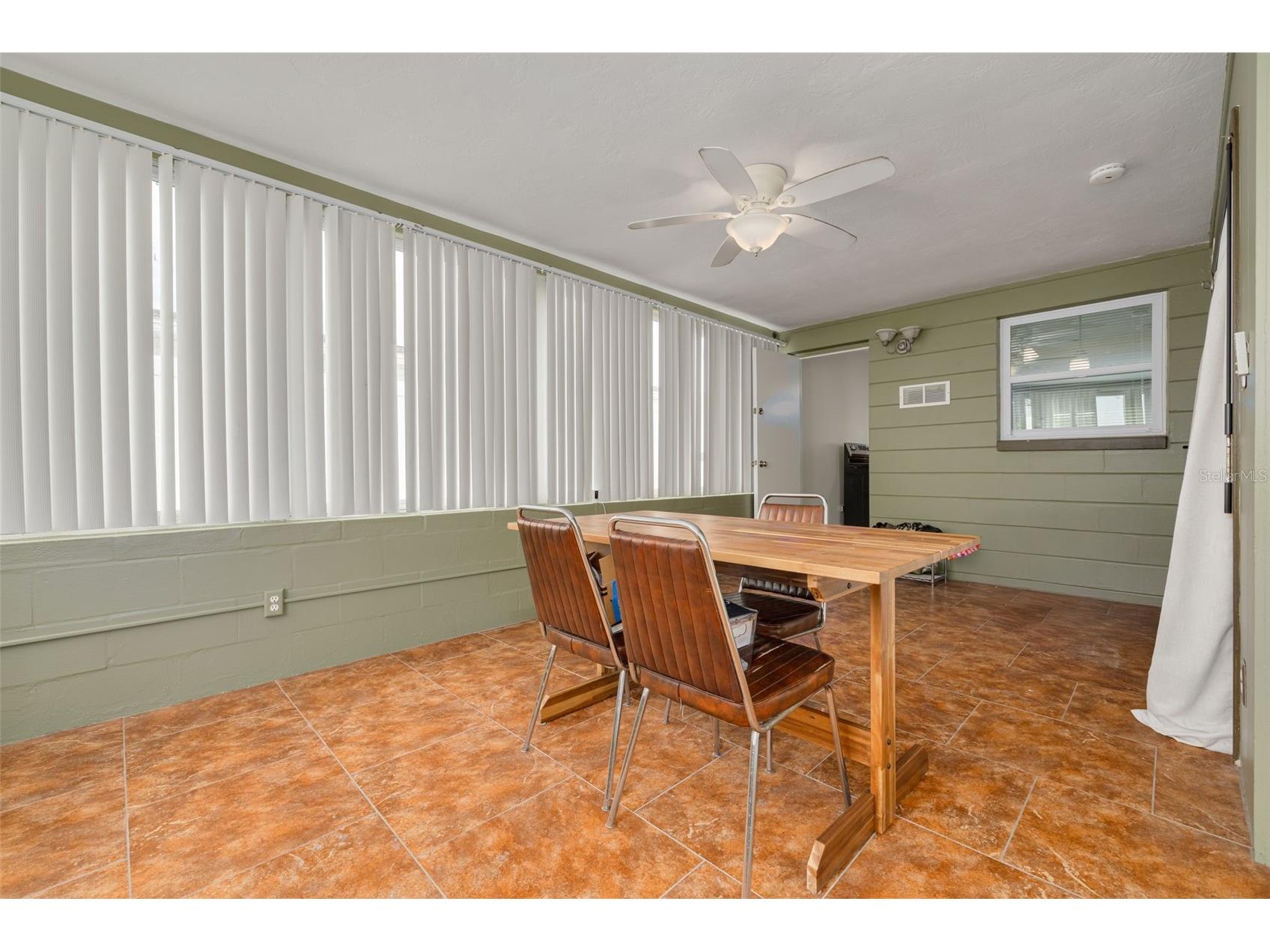 531 75th Avenue N Saint Petersburg FL 33702 TB8531013 image9
