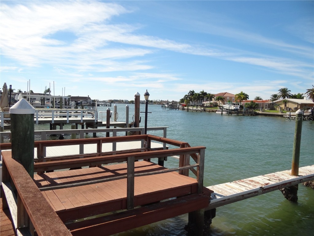 531 Boca Ciega Point Boulevard N #2707 Saint Petersburg FL 33708 - BOCA CIEGA BAY U8223413 image1
