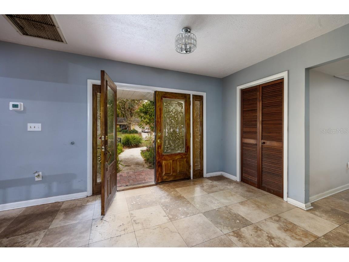 531 Garrard Drive Temple Terrace FL 33617 TB8338282 image3