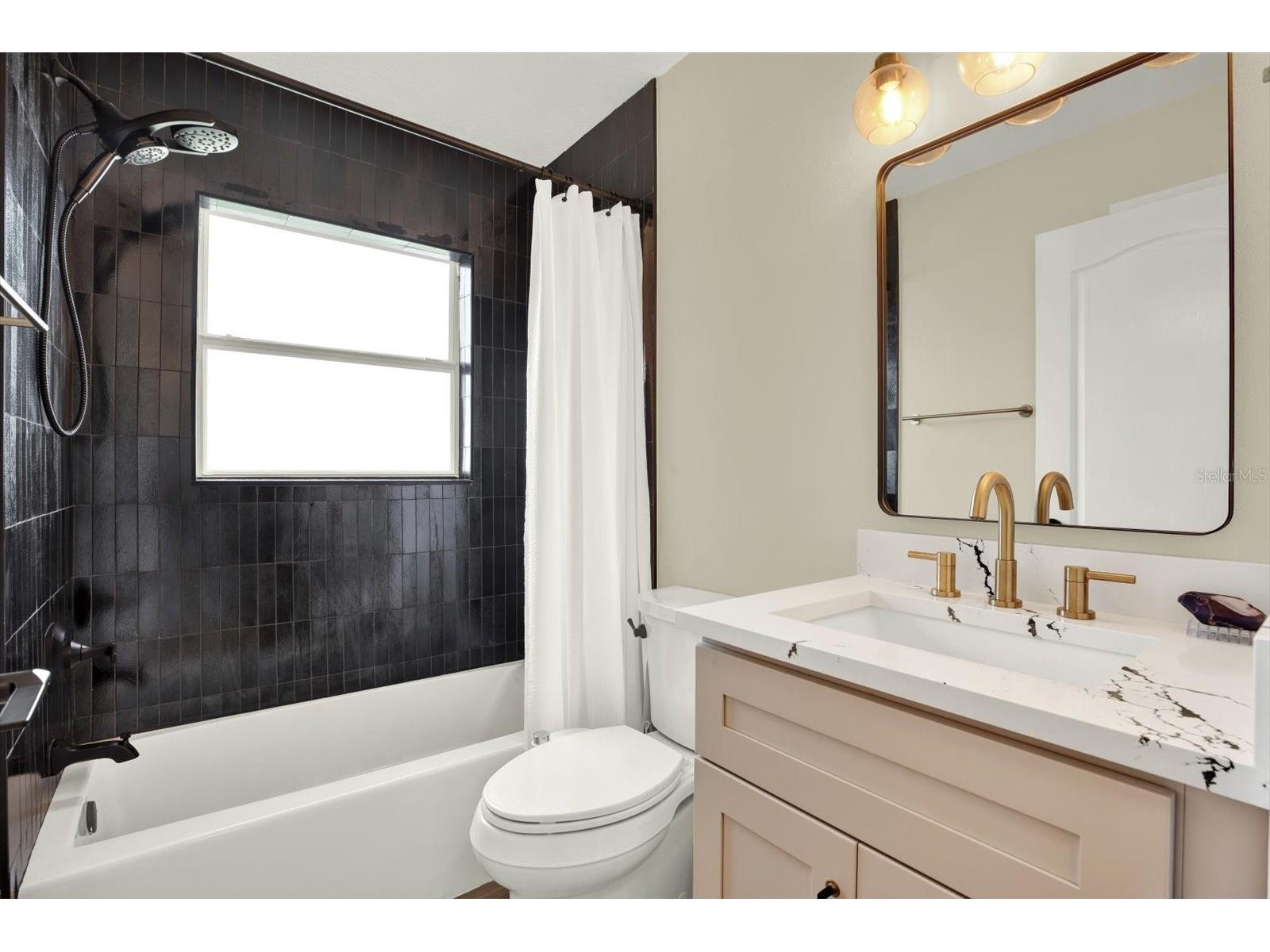 531 Hunter Lane Bradenton FL 34212 TB8462221 image18