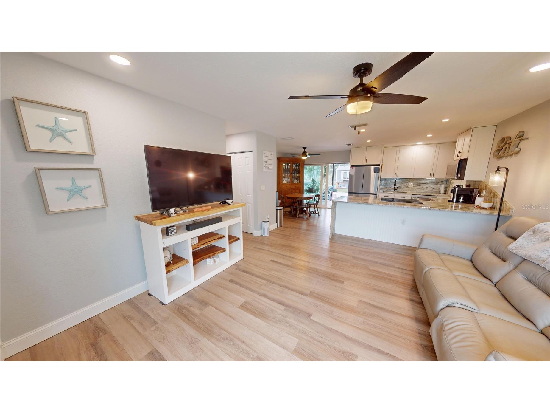 531 Lakemont Avenue NW Port Charlotte FL 33952 C7527355 image4