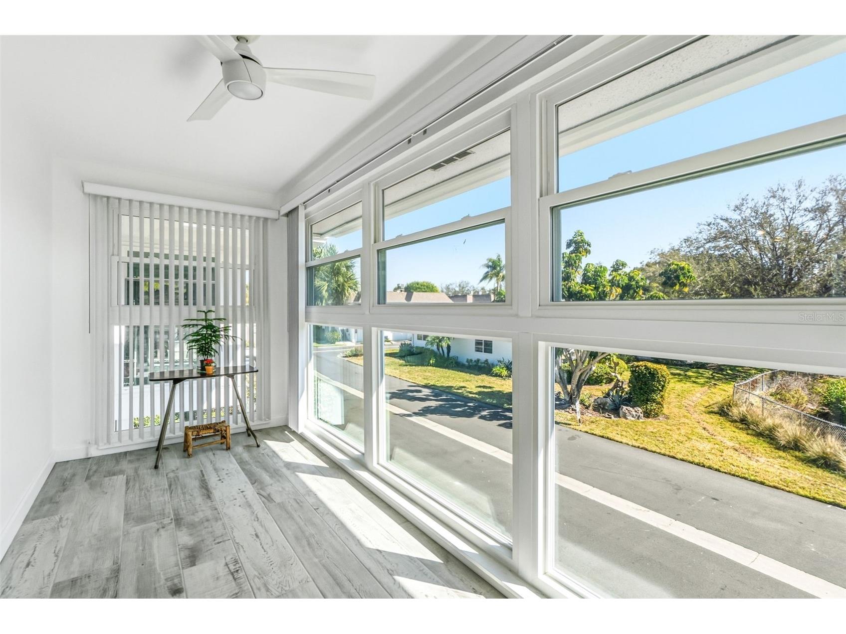 531 Sutton Place Longboat Key FL 34228 A4681208 image10