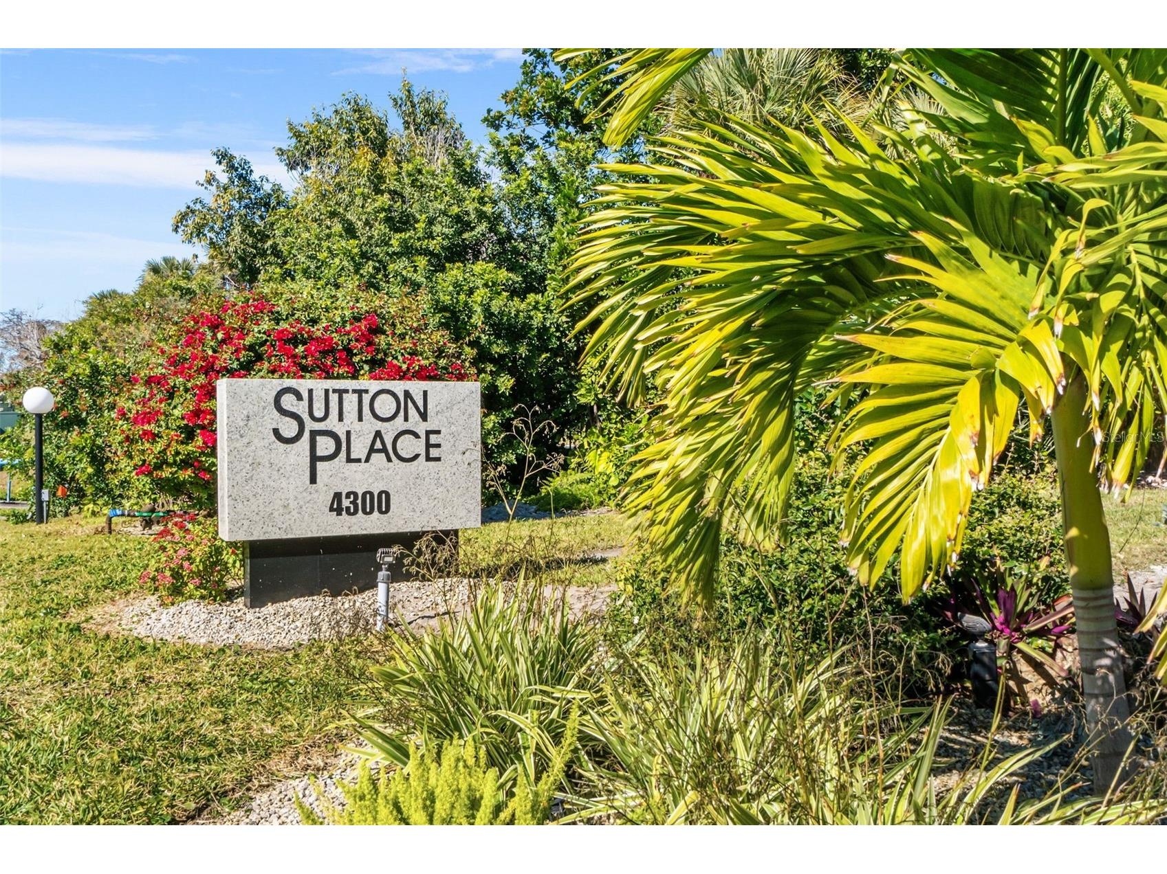 531 Sutton Place Longboat Key FL 34228 A4681208 image15