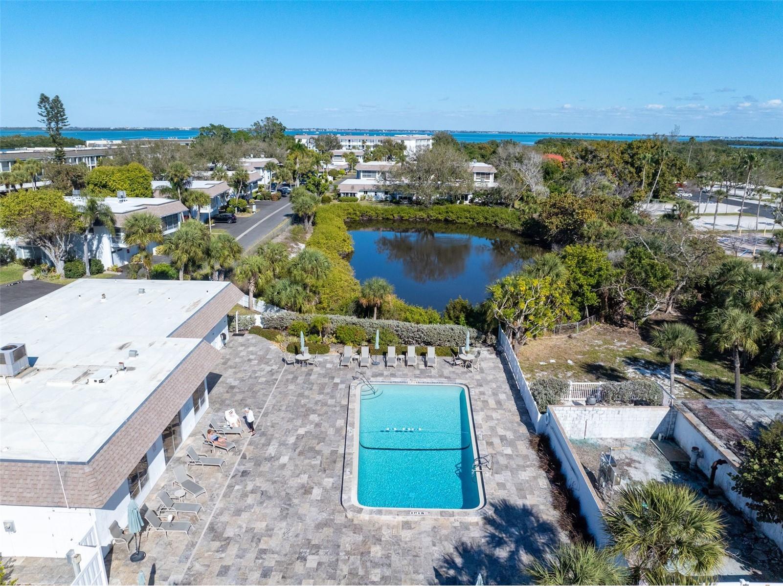 531 Sutton Place Longboat Key FL 34228 A4681208 image20