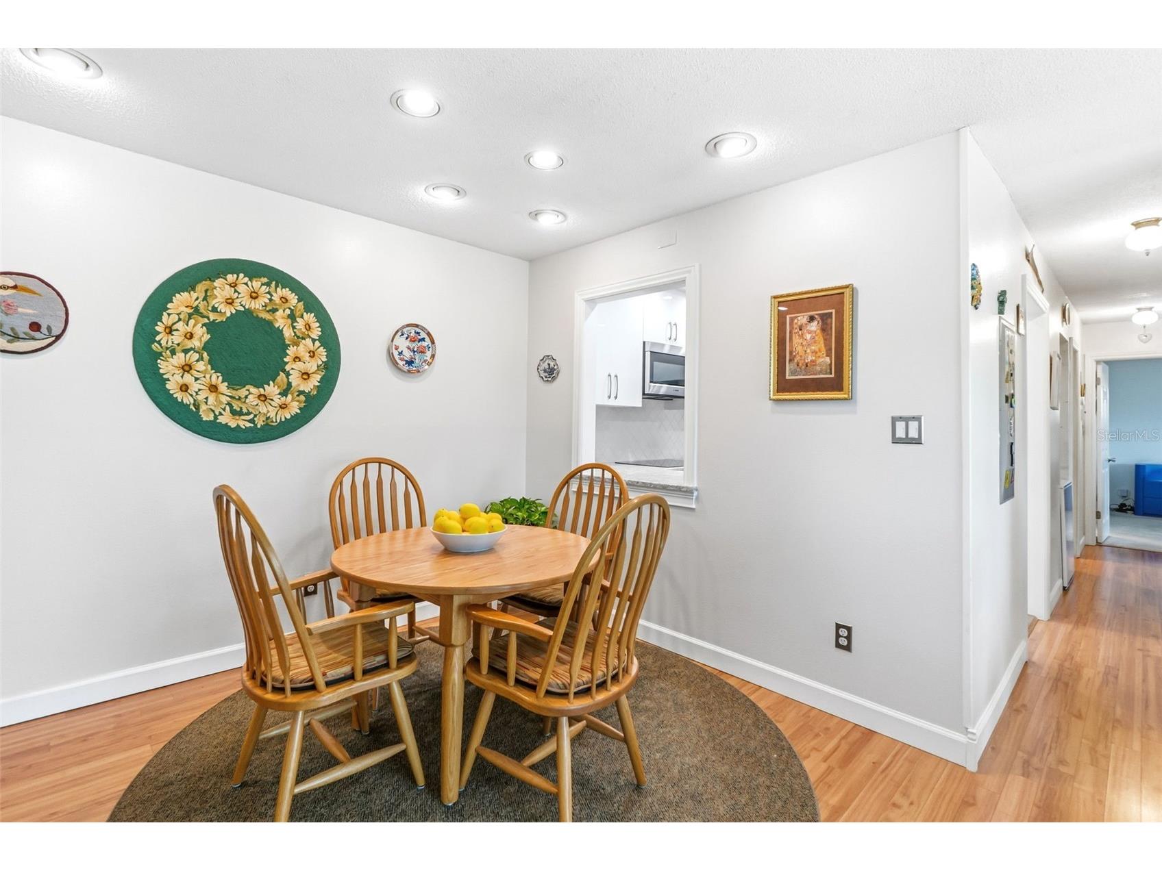 531 Sutton Place Longboat Key FL 34228 A4681208 image6