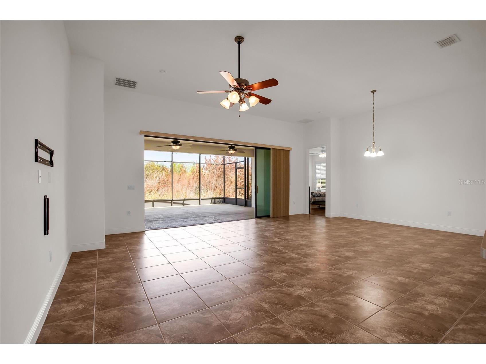 531 Villa Park Road Kissimmee FL 34759 S5144738 image3