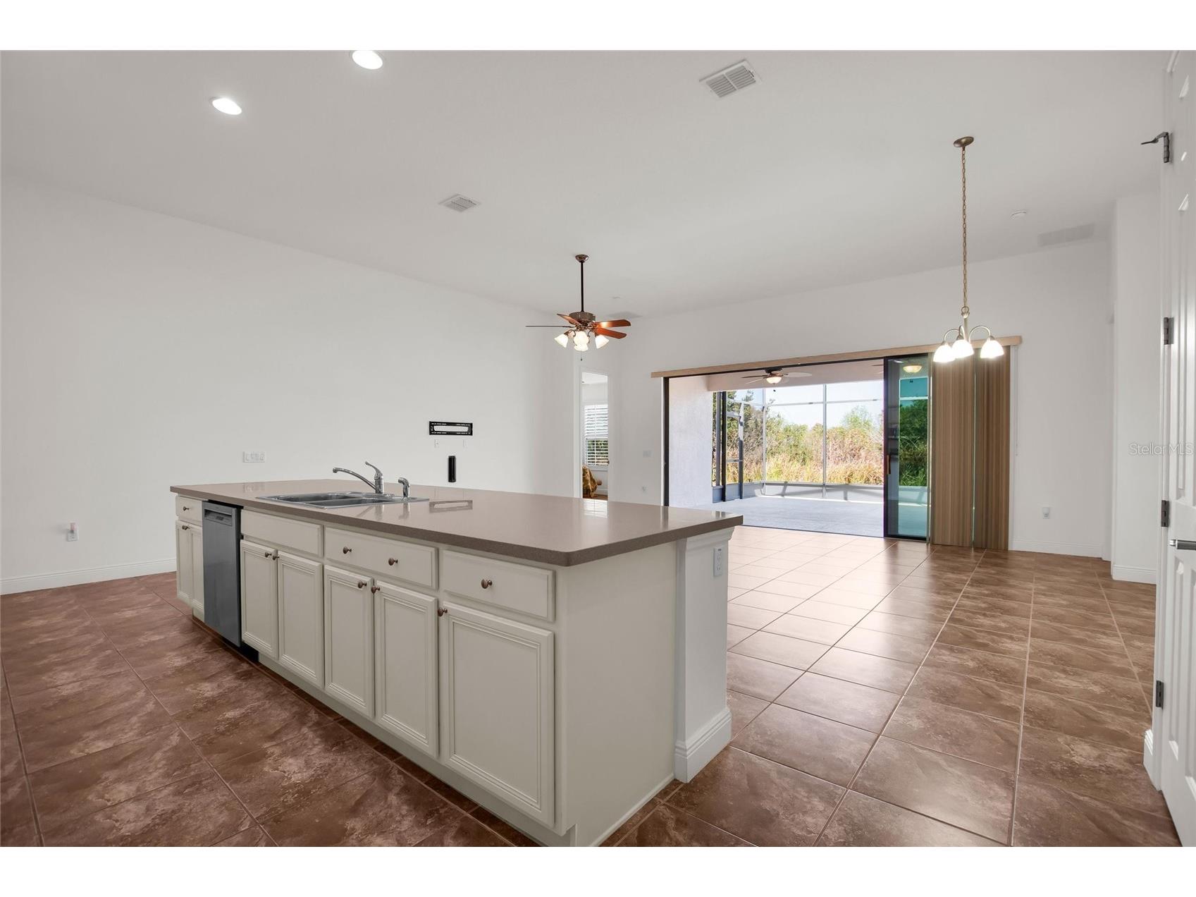 531 Villa Park Road Kissimmee FL 34759 S5144738 image4