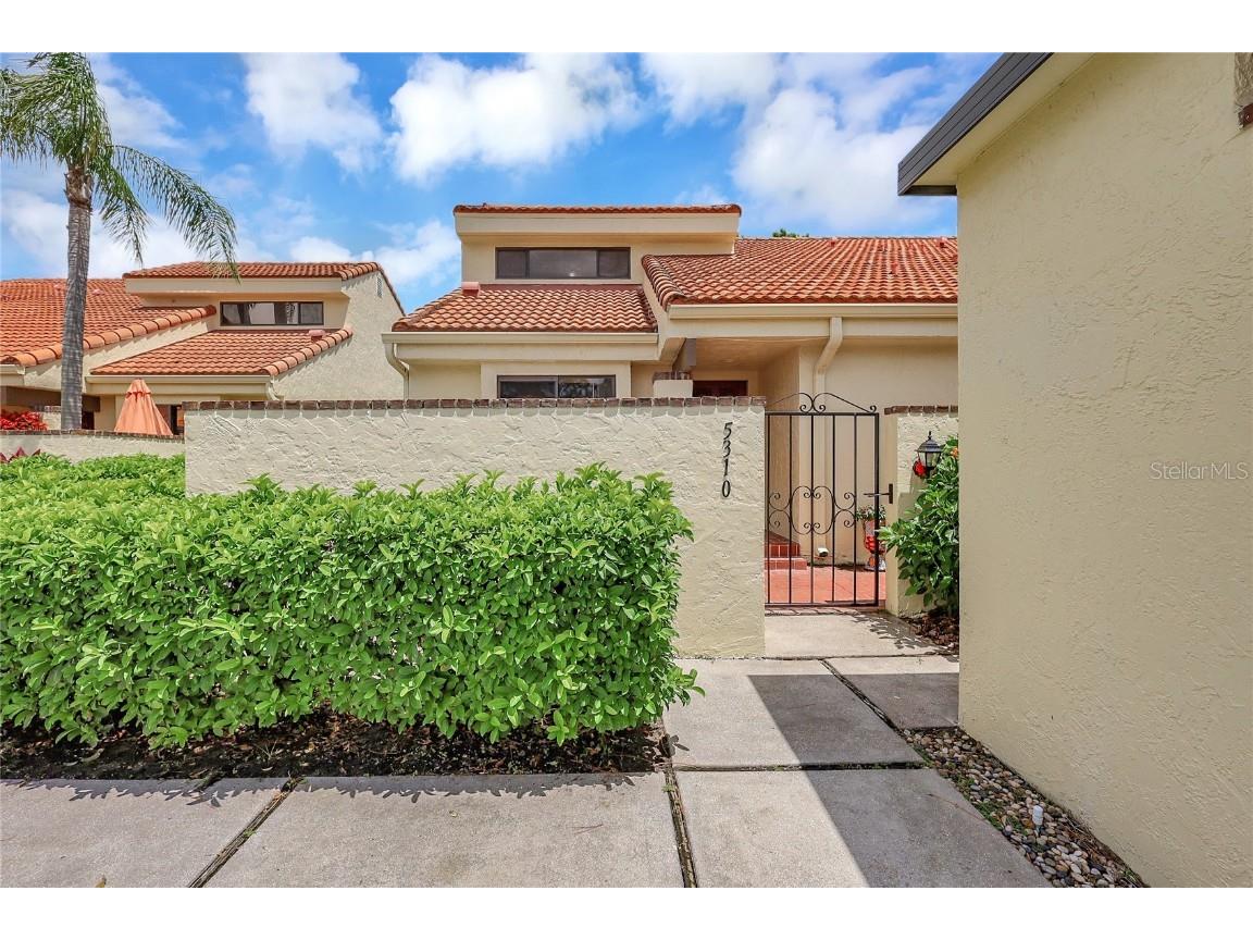 5310 Huntingwood Court #40 Sarasota FL 34235 A4659156 image1