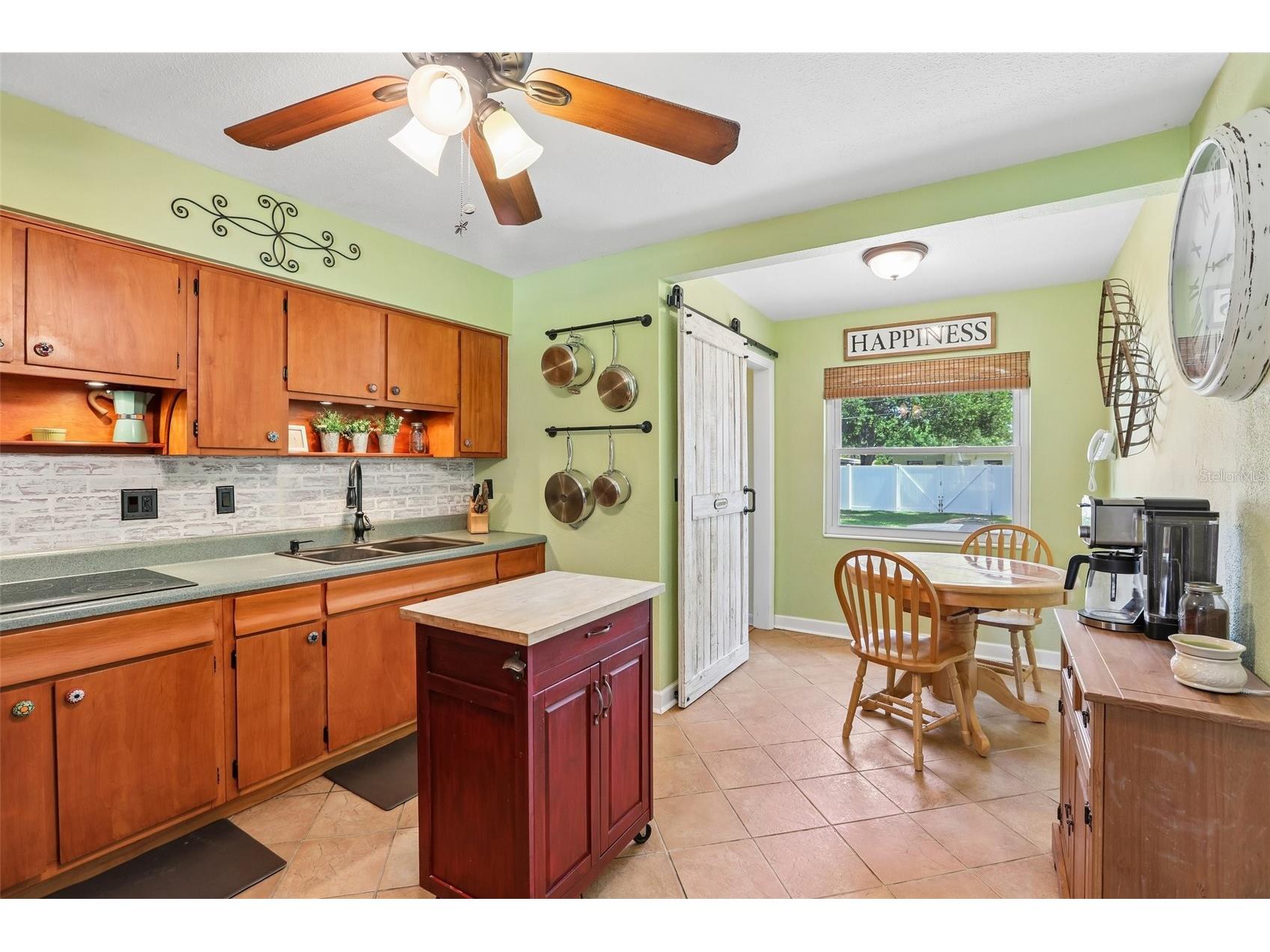 5311 39th Avenue N Saint Petersburg FL 33709 TB8516689 image10