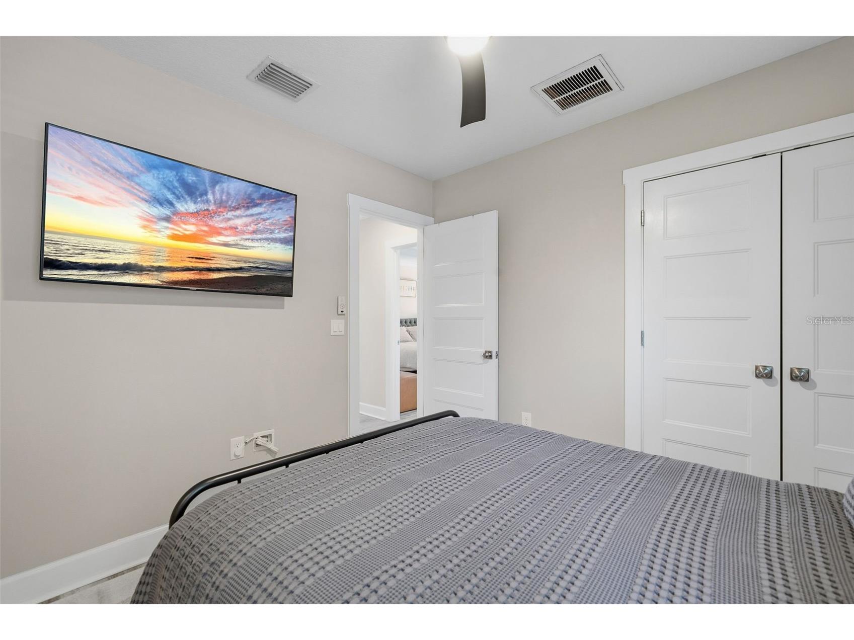 5311 7th Avenue N Saint Petersburg FL 33710 TB8497052 image49