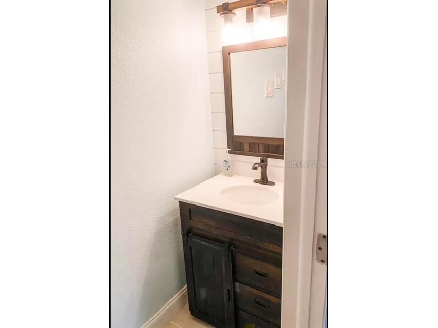 5311 Creek Drive Sarasota FL 34231 A4633792 image15