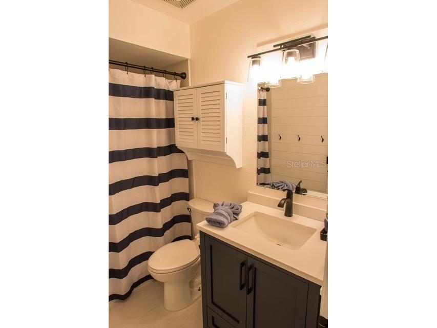 5311 Creek Drive Sarasota FL 34231 A4633792 image25