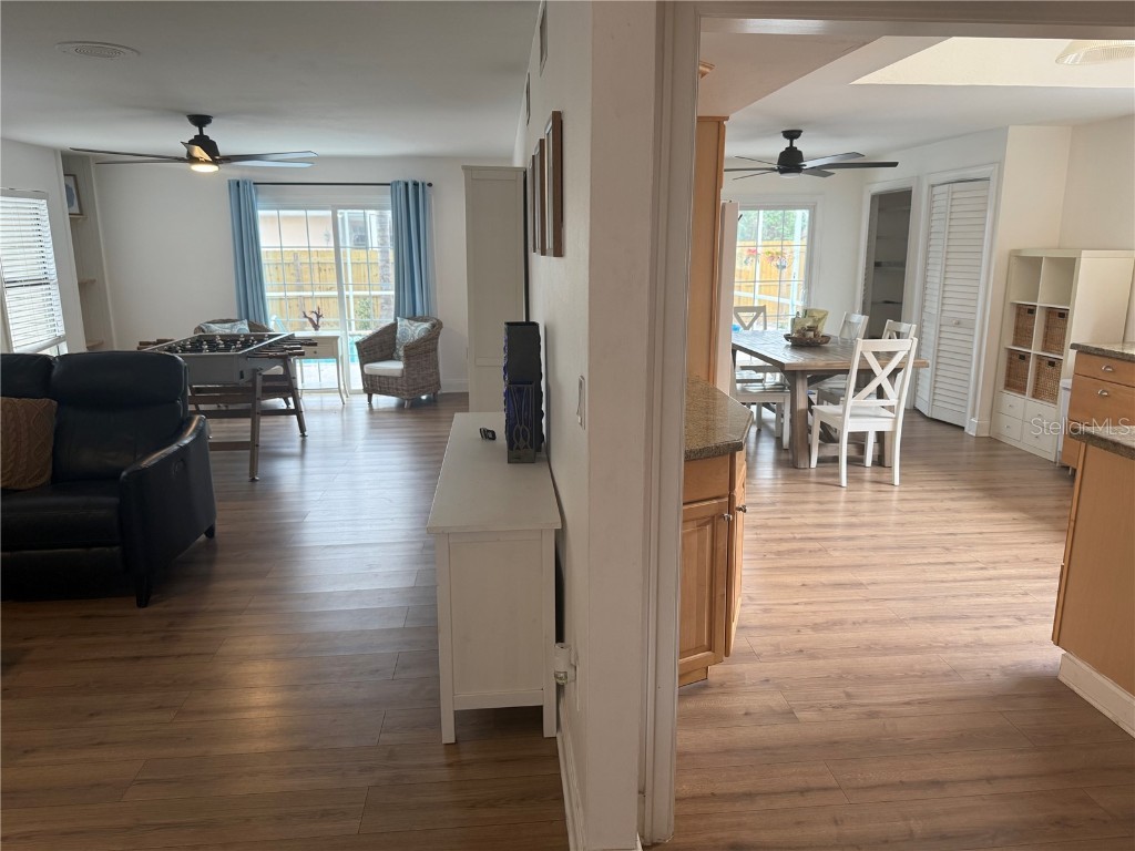 5311 Creek Drive Sarasota FL 34231 A4633792 image8