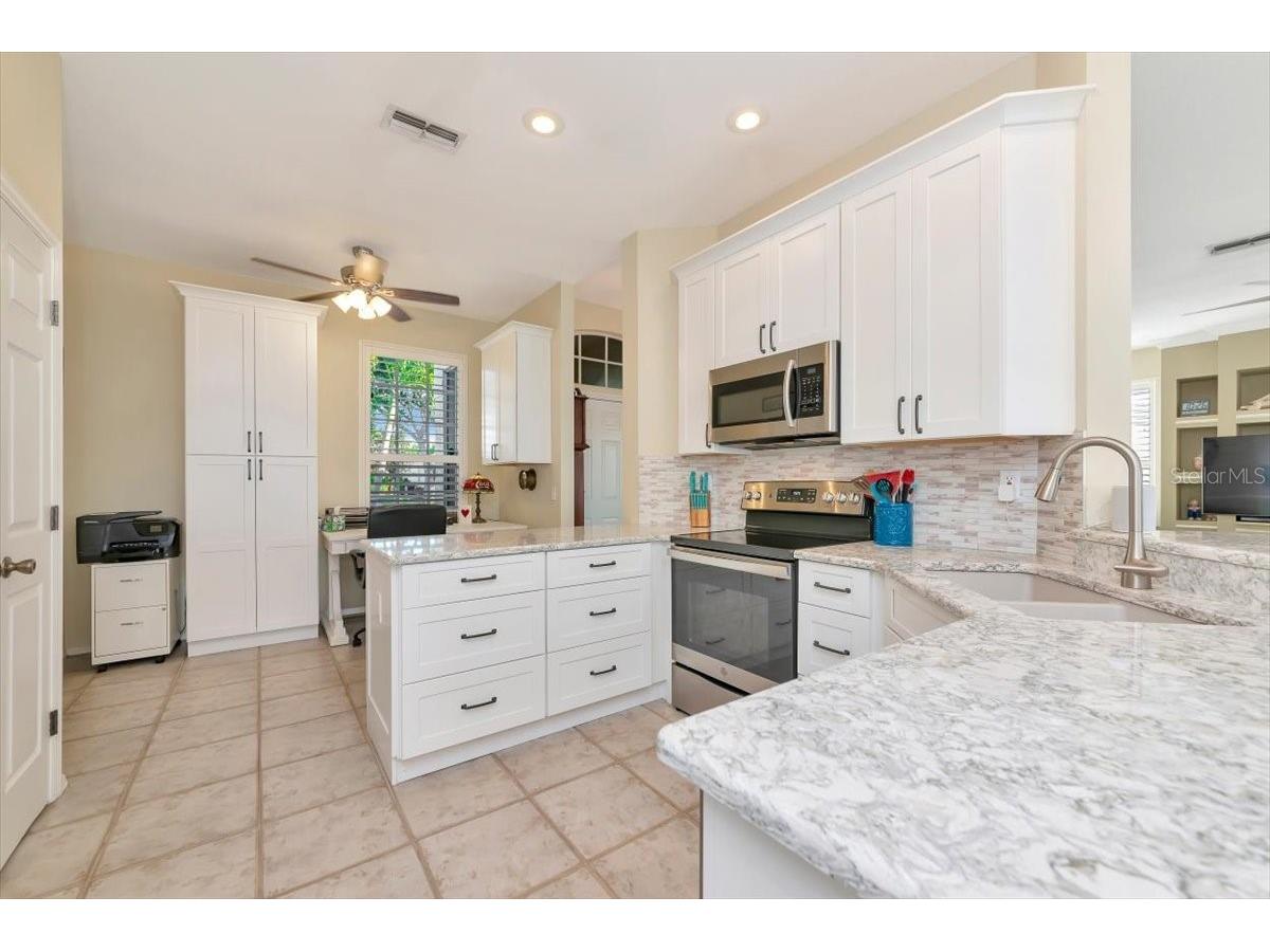 5312 52nd Avenue W Bradenton FL 34210 A4670656 image10