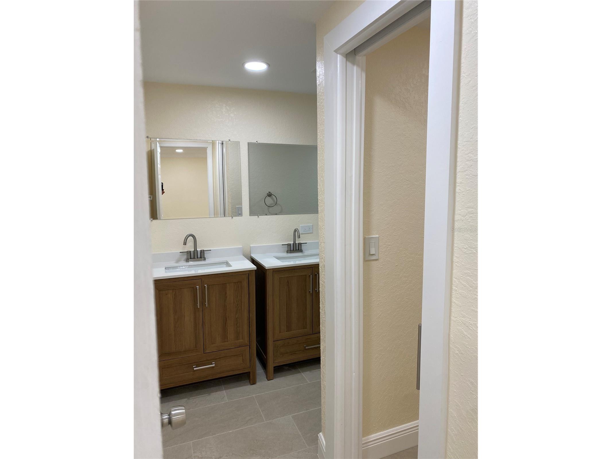 5312 Birch Avenue Sarasota FL 34233 TB8468786 image14