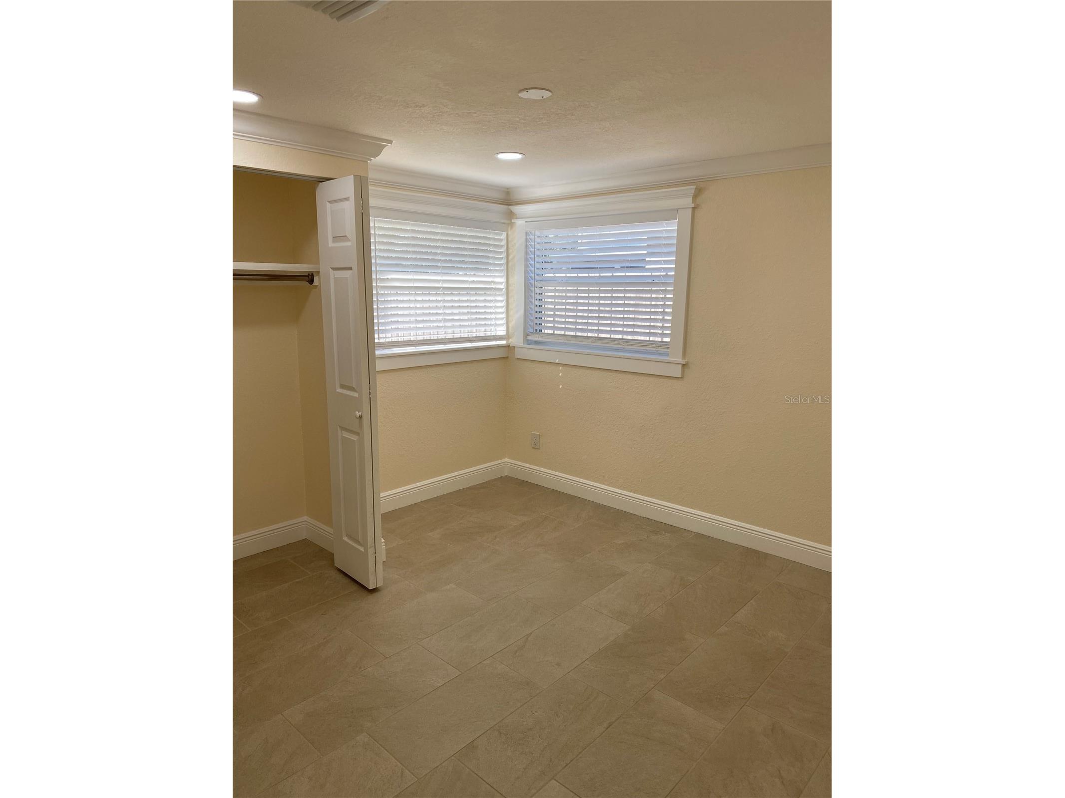 5312 Birch Avenue Sarasota FL 34233 TB8468786 image16