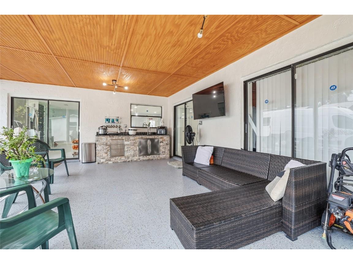 5312 Black Pine Drive Tampa FL 33624 TB8455290 image35