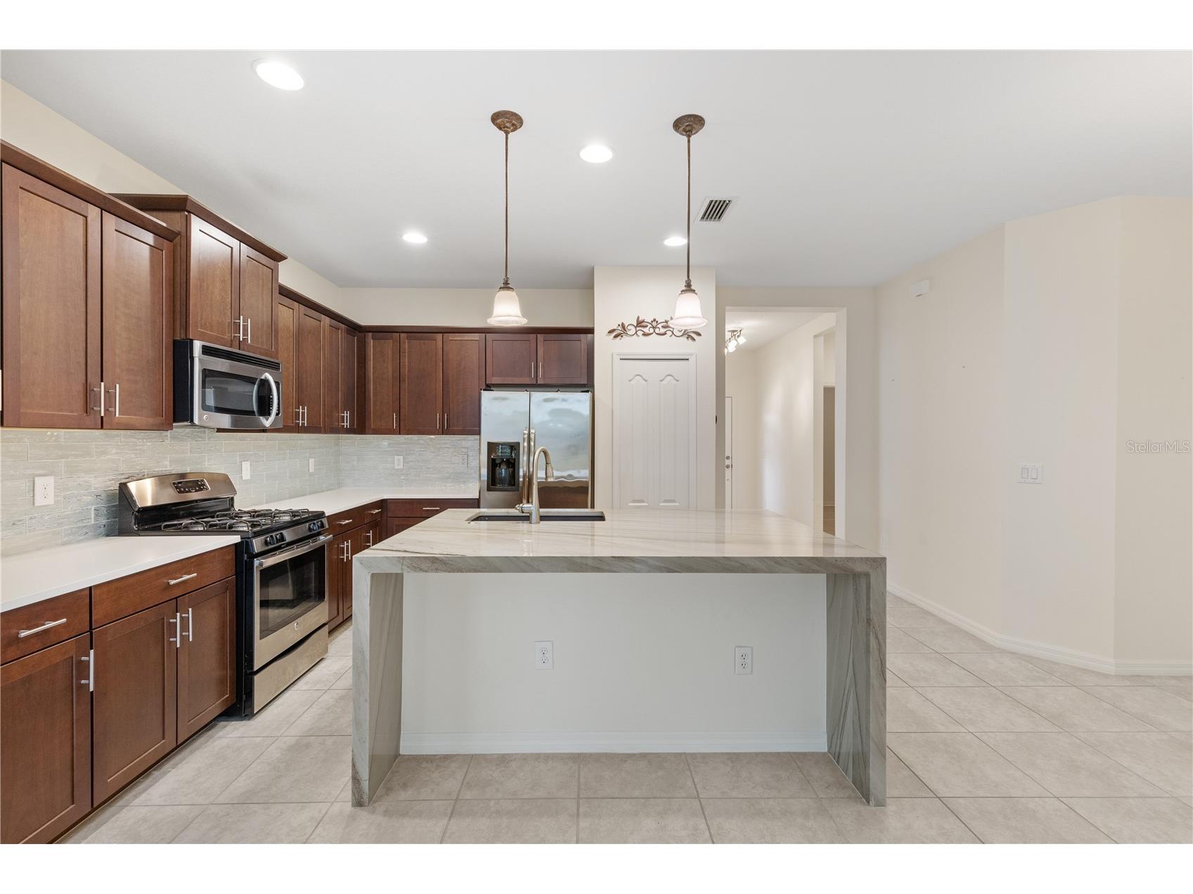 5312 Fairfield Boulevard Bradenton FL 34203 A4697429 image10