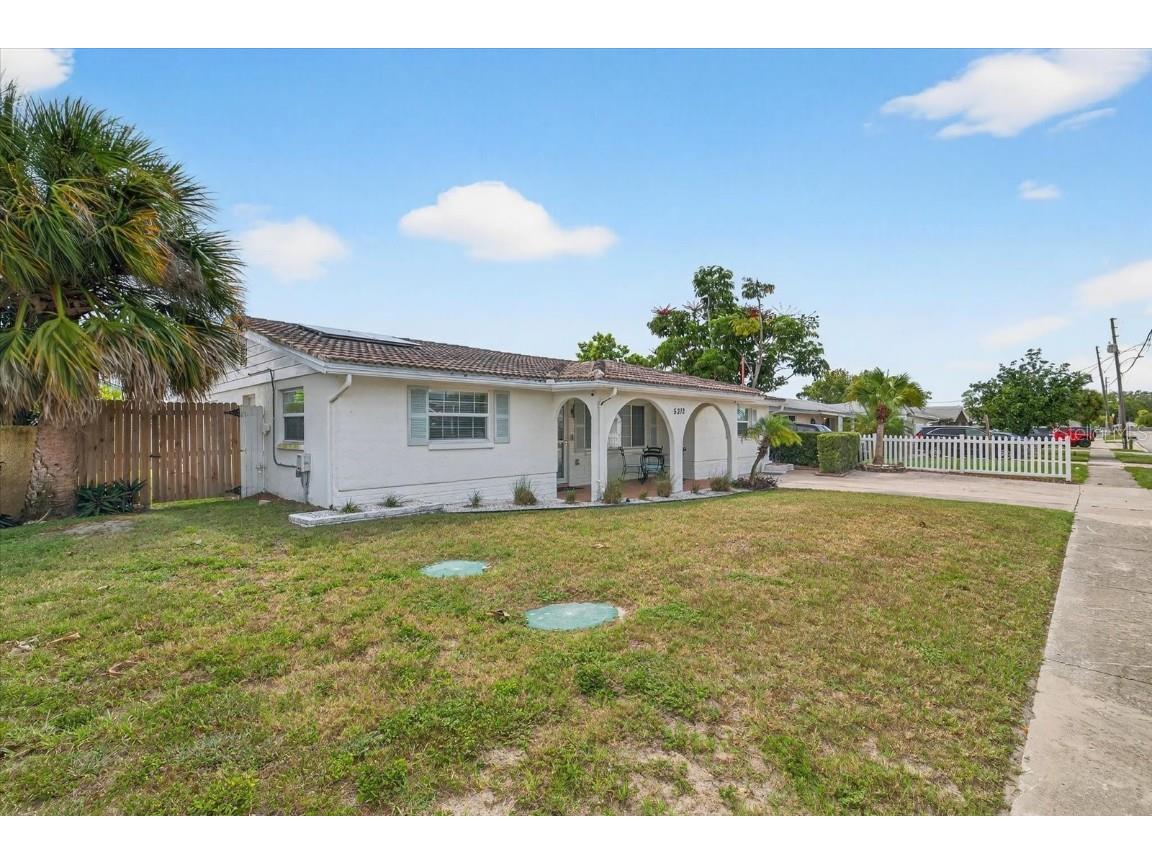 5312 Flora Avenue Holiday FL 34690 TB8437023 image3