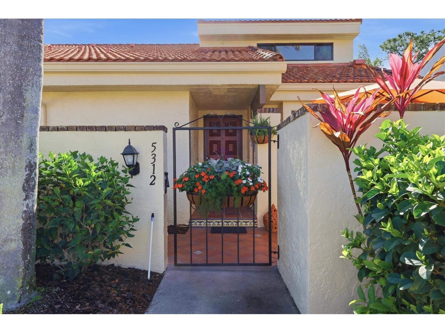5312 Huntingwood Court #39 Sarasota FL 34235 A4686095 image3