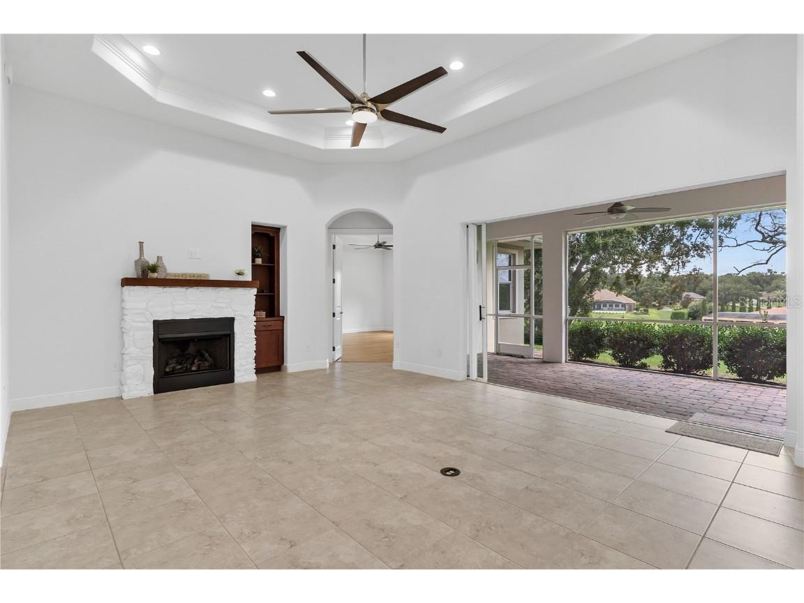 5312 Meadow Hill Loop Lady Lake FL 32159 - LAKE GRIFFIN G5100418 image12