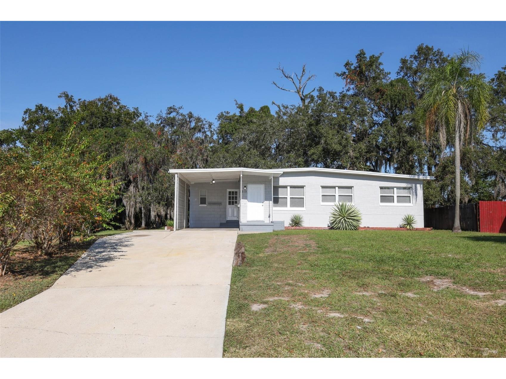 5313 Bonnie Brae Circle Orlando FL 32808 O6359426 image1