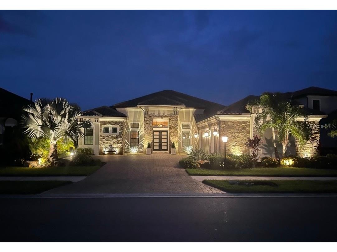 5313 Greenbrook Drive Sarasota FL 34238 A4552368 image1