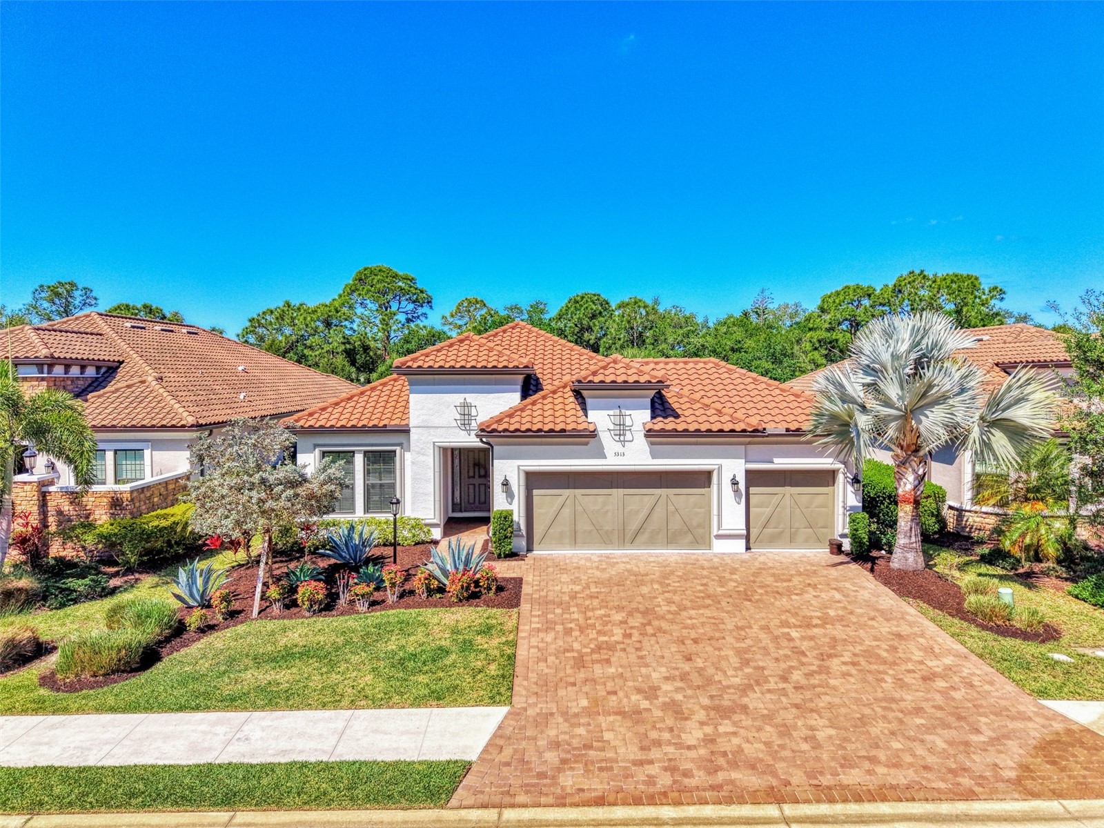 5313 Trails Bend Court Sarasota FL 34238 A4690002 image1