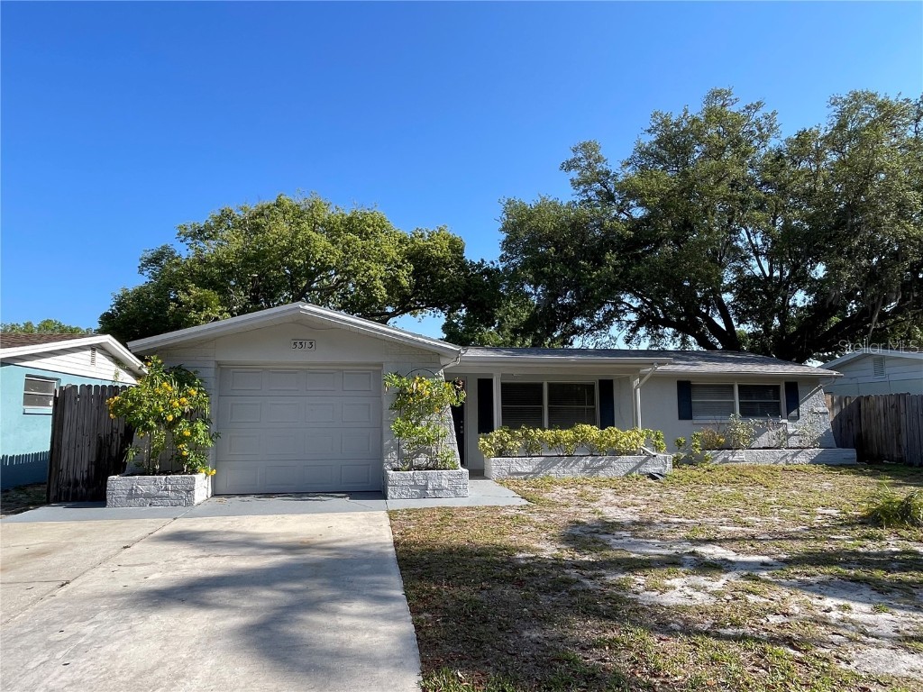 5313 Whippoorwill Drive Holiday FL 34690 W7874536 image1