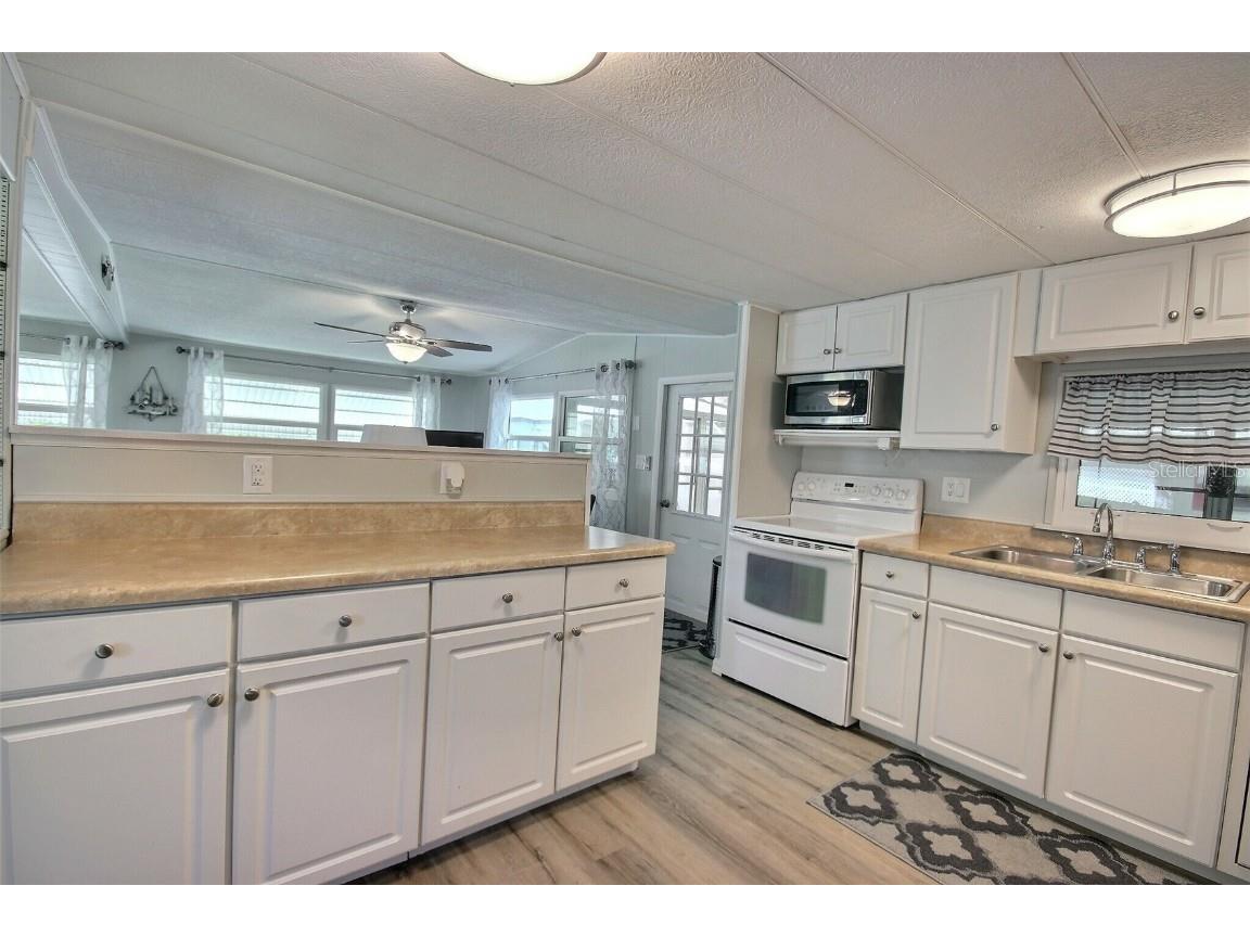 5316 53rd Ave E #A10 Bradenton FL 34203 A4667847 image10