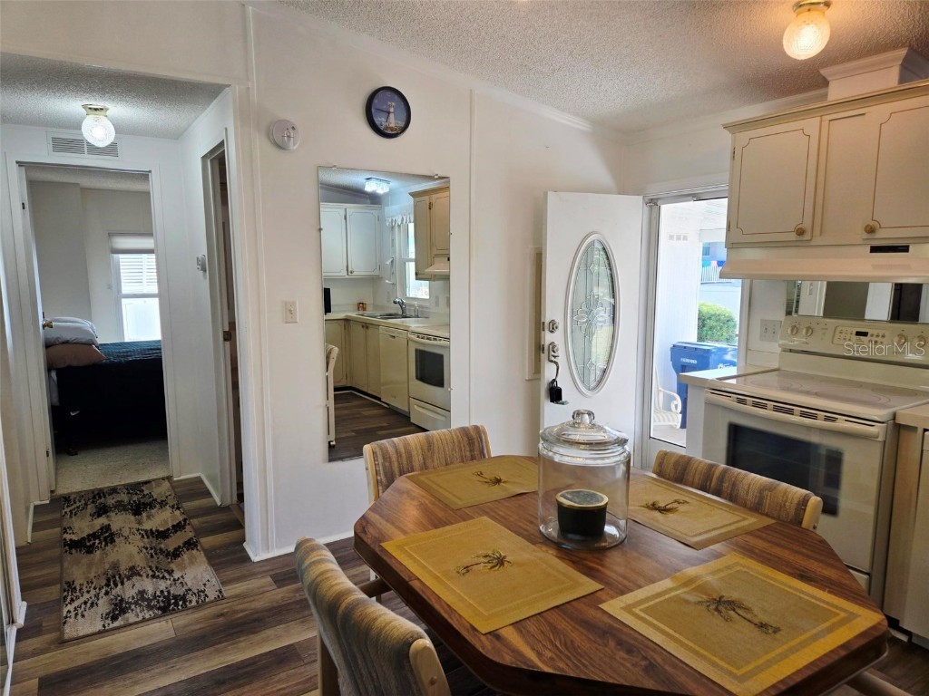 5316 53rd Ave E #ZB1 Bradenton FL 34203 A4672750 image7