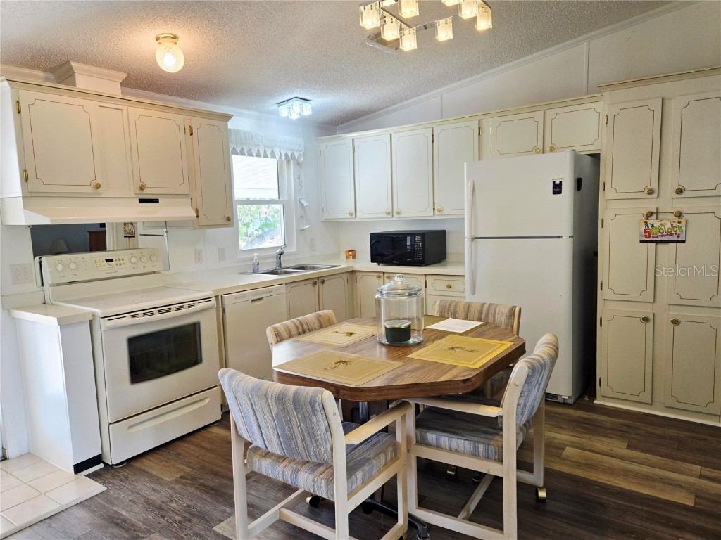 5316 53rd Ave E #ZB1 Bradenton FL 34203 A4672750 image9