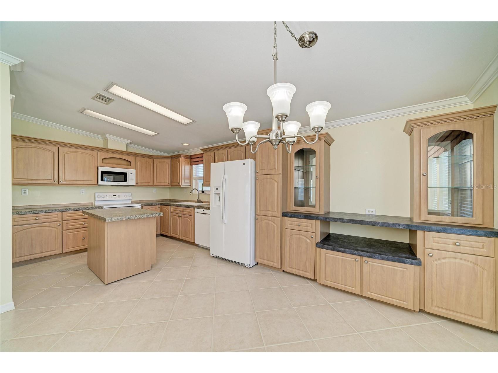 5316 53rd Avenue E #A23 Bradenton FL 34203 A4688602 image18
