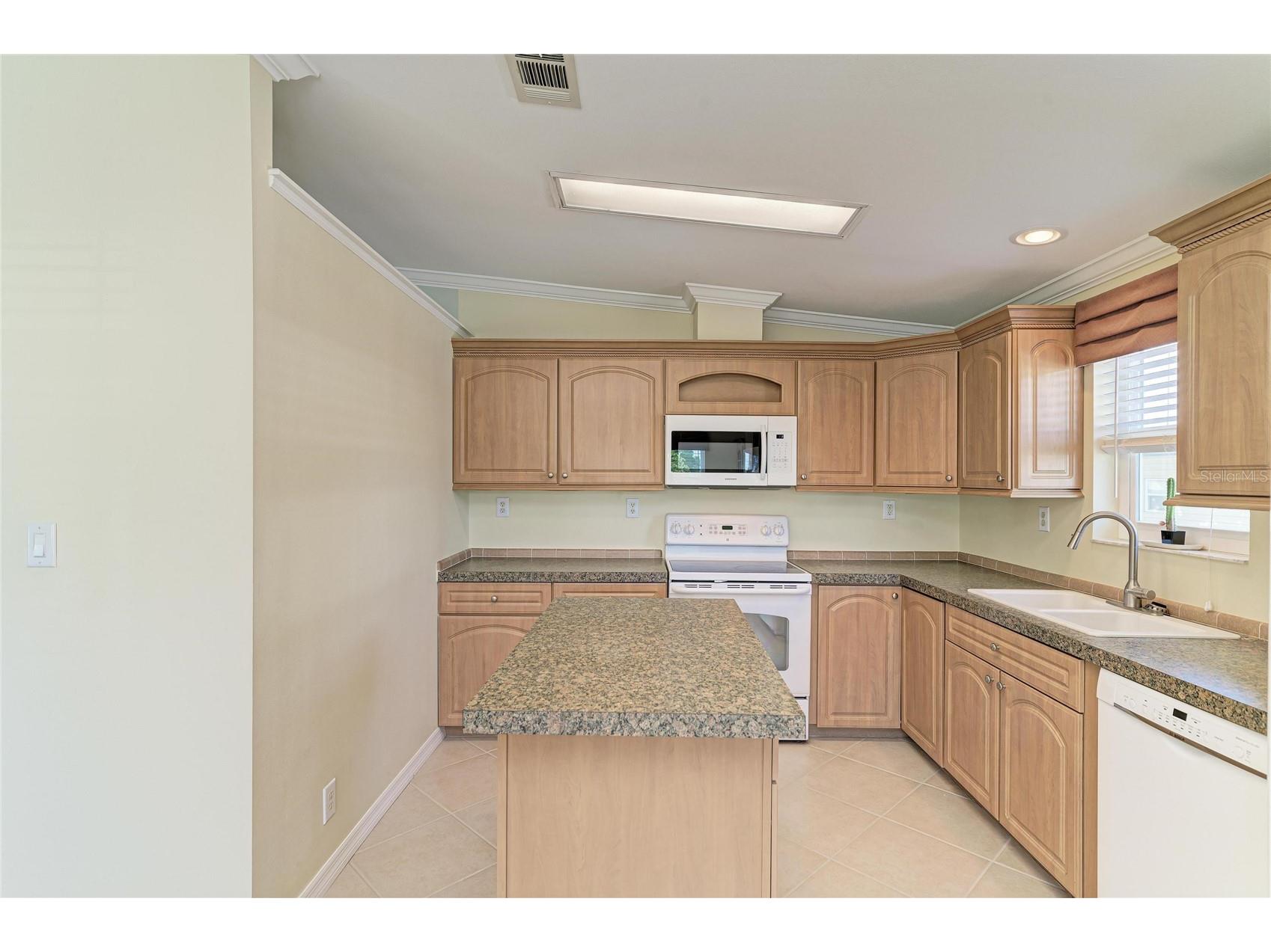 5316 53rd Avenue E #A23 Bradenton FL 34203 A4688602 image21