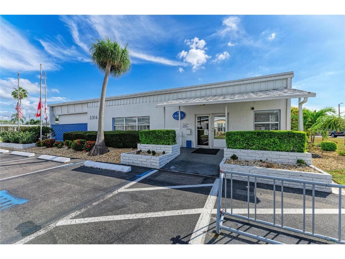 5316 53rd Avenue E #L1 Bradenton FL 34203 A4670802 image48