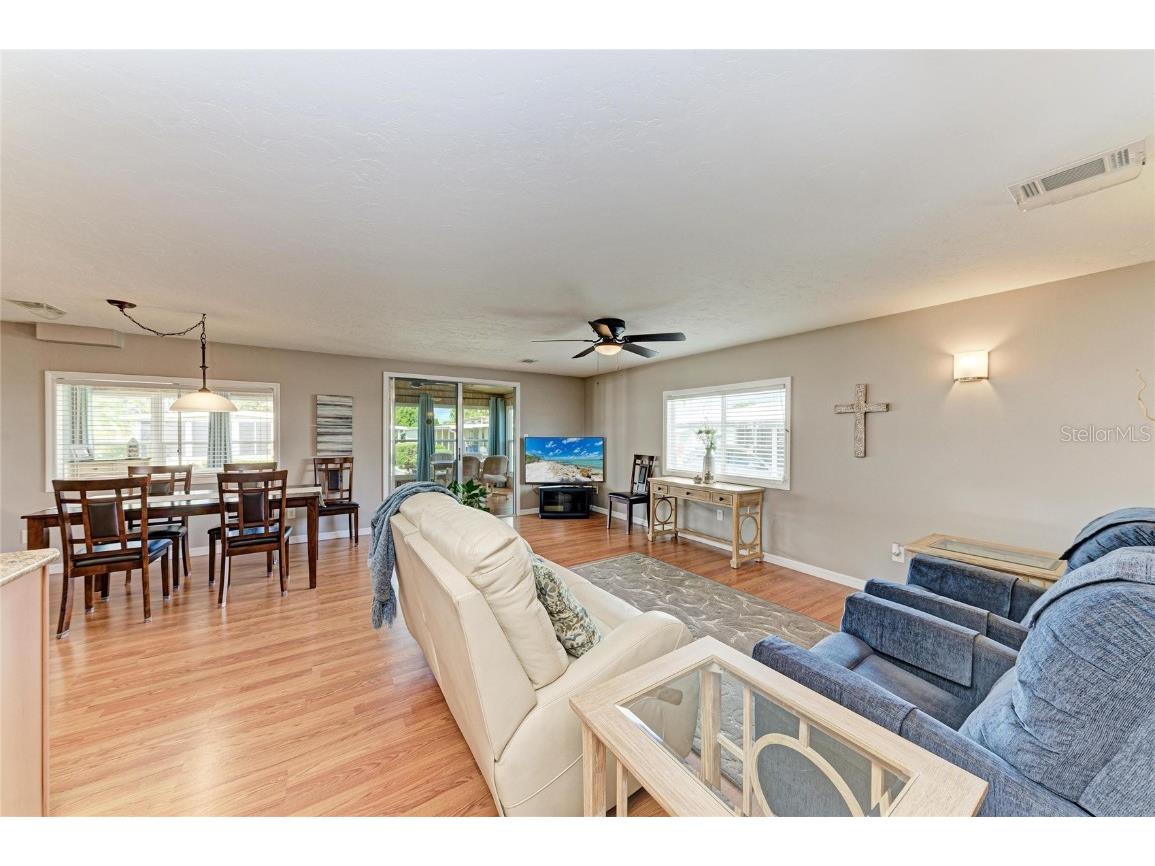 5316 53rd Avenue E #L1 Bradenton FL 34203 A4670802 image7