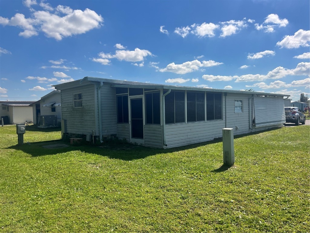 5316 53rd Avenue E #Q11 Bradenton FL 34203 A4643168 image1