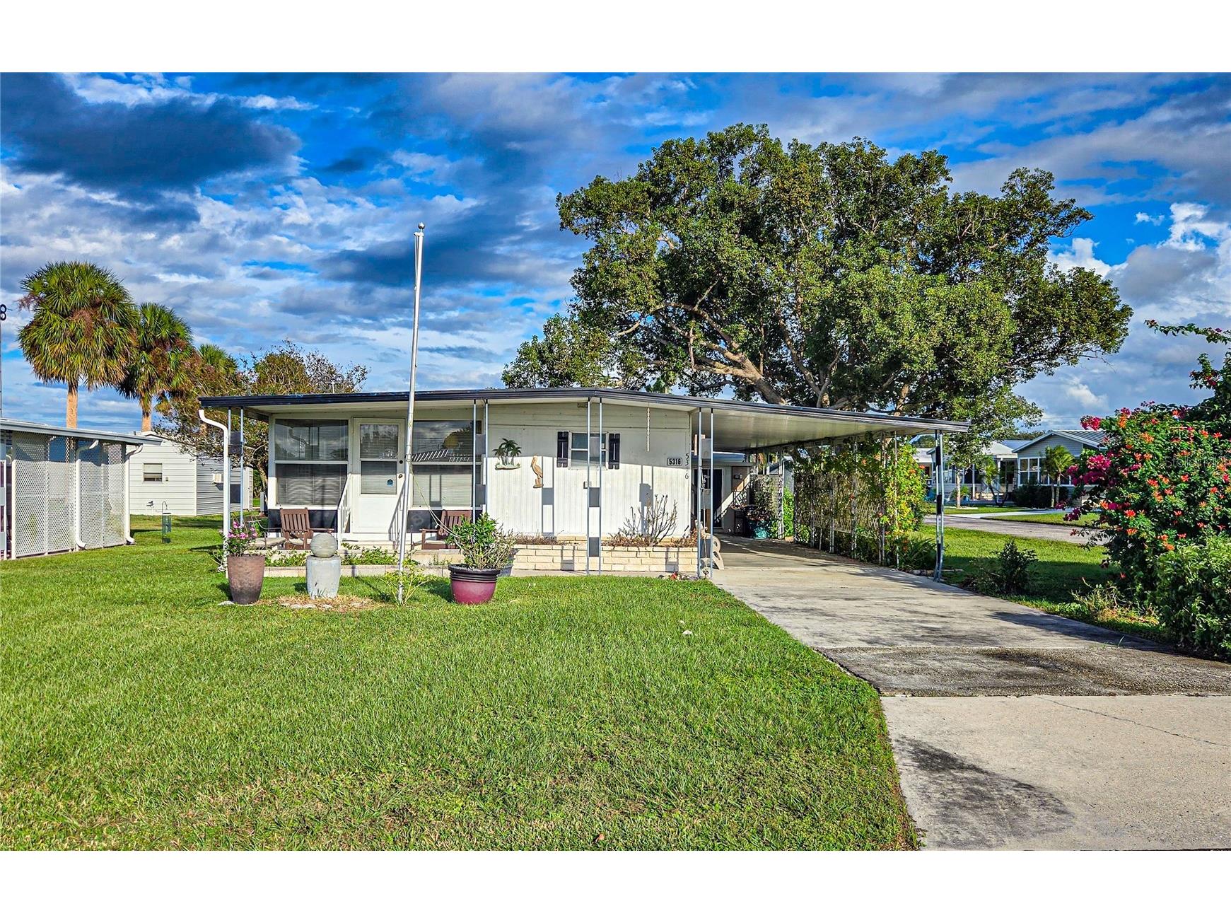5316 Comanche Street Zephyrhills FL 33542 TB8435794 image1