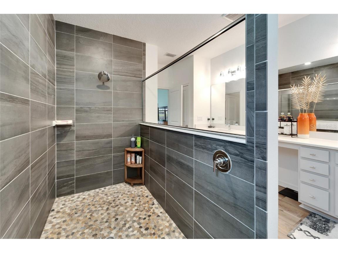 5316 Gavella Cove Palmetto FL 34221 TB8433765 image25