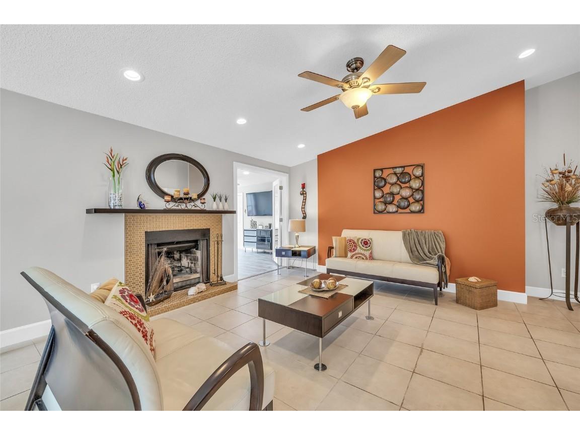 5317 Black Pine Drive Tampa FL 33624 TB8366180 image12