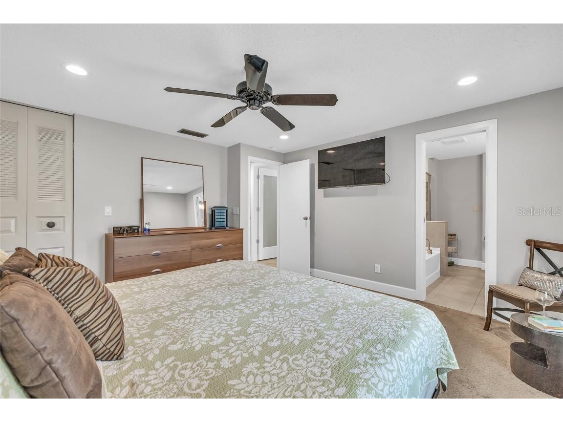 5317 Black Pine Drive Tampa FL 33624 TB8366180 image18