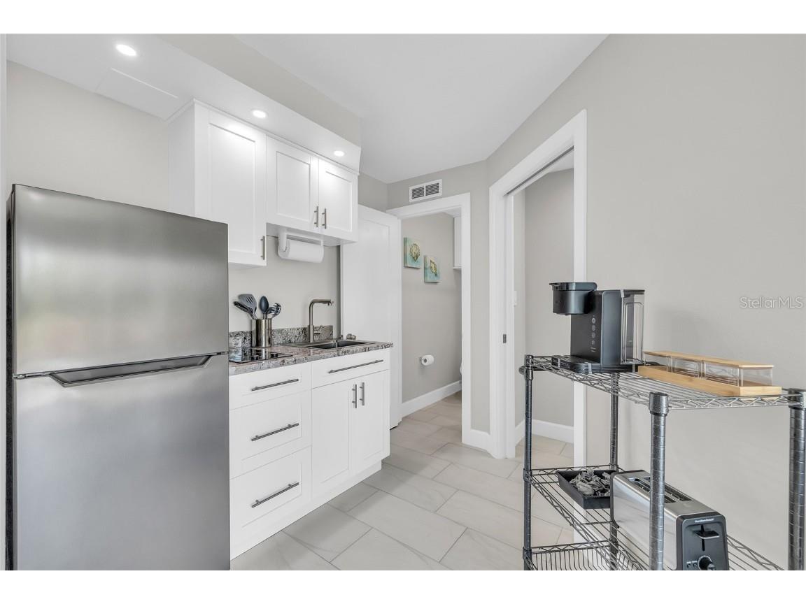 5317 Black Pine Drive Tampa FL 33624 TB8366180 image29