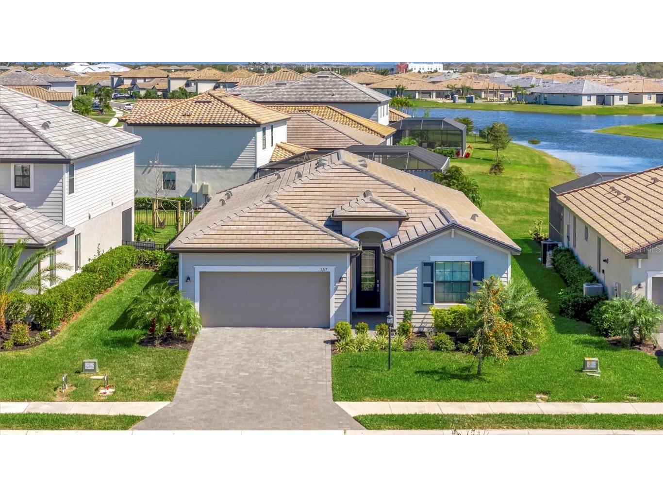 5317 Coral Reef Way Bradenton FL 34211 A4642489 image2